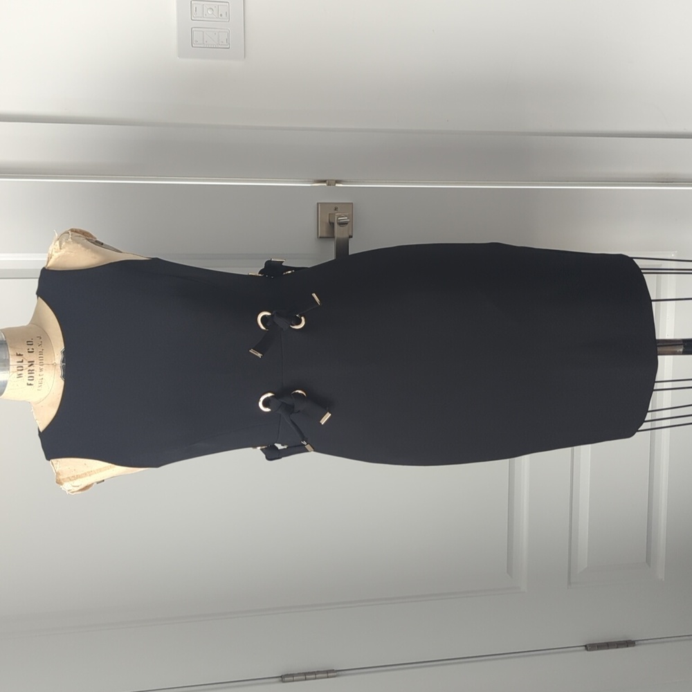 Badgley Mischka fitted crepe dress with grommet detail